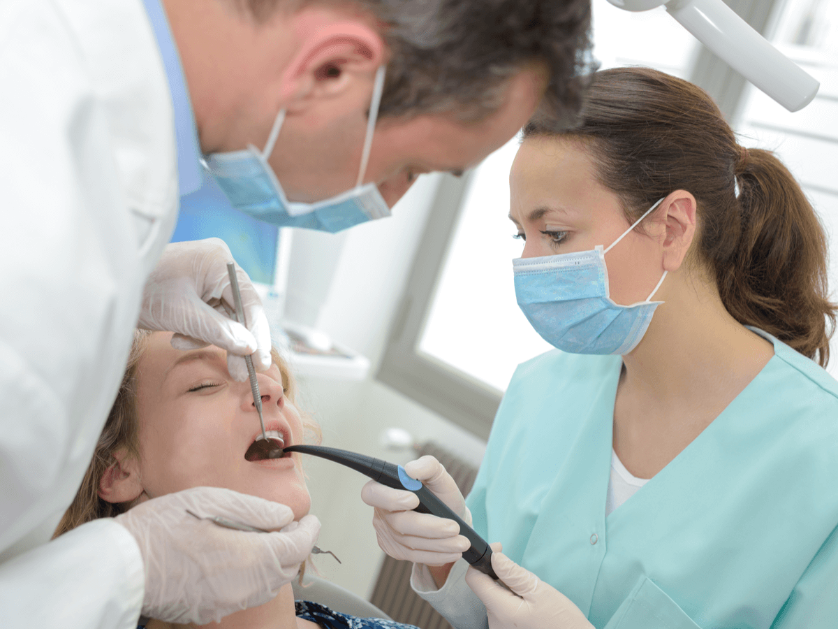 歯科衛生士と認定歯科衛生士の更新について